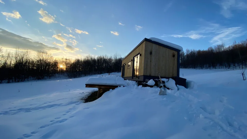 Tiny House'da Kışın Yaşanır Mı_ İşte Kar Altında Bir Macera